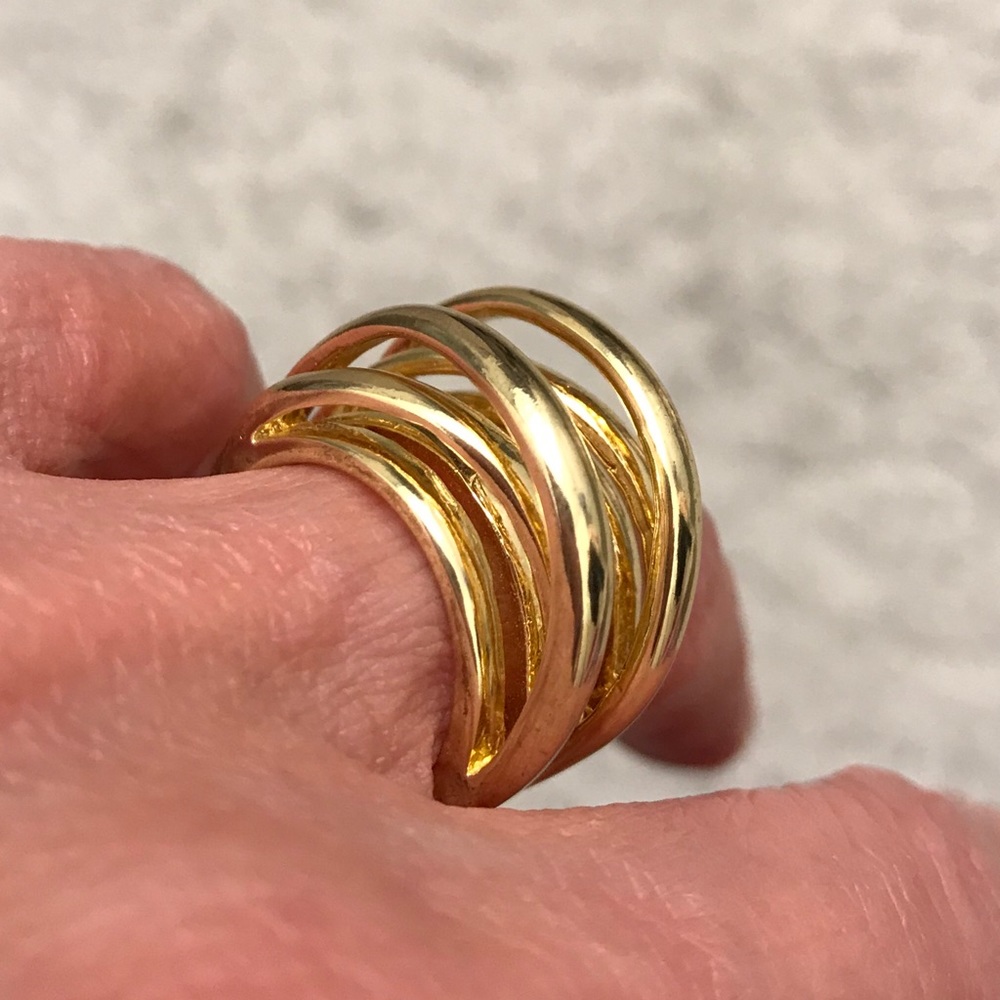 Banana Republic Infinity Circle Statement Ring - image 1